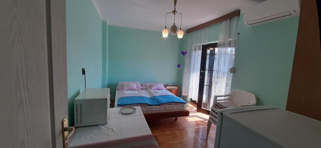 Hotel Nagy Vendeghaz à Bytom Extérieur photo